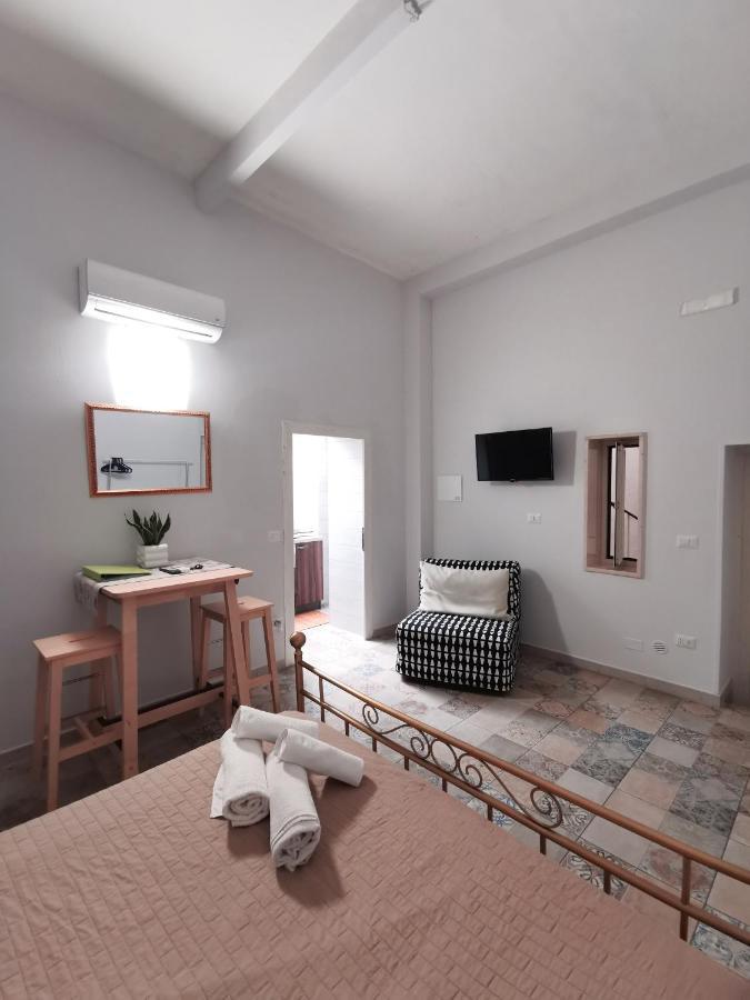 Whiteflower Apartments Bari Exterior photo